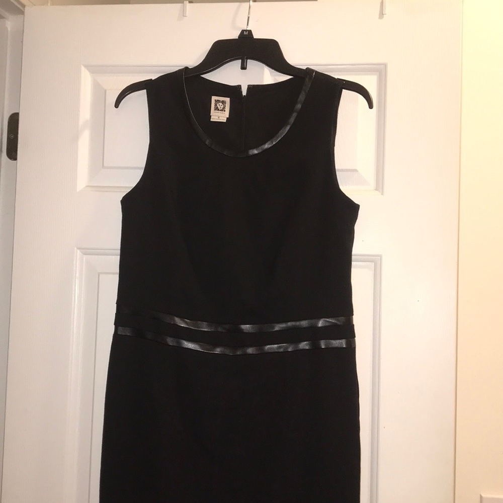 Black Sleeveless Dress